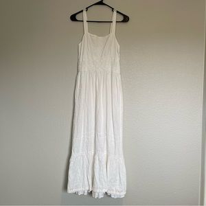 Bloomingdales white lined strap linen summer maxi dress